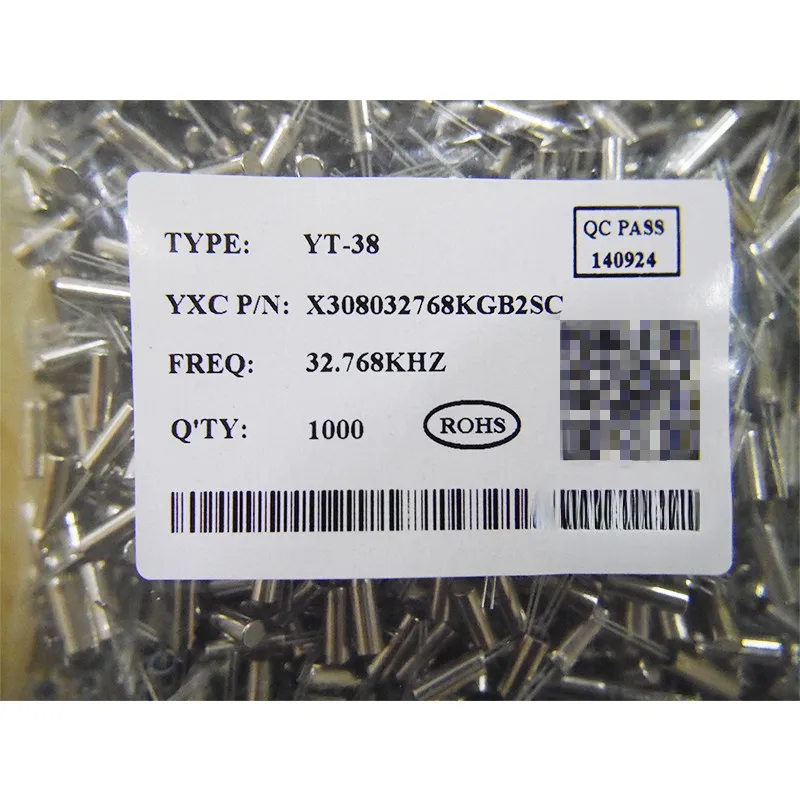 3080 32768KHz 12.5pF 10PPM DIP Cylinder Quartz Crystal Oscillator 32.768KHz