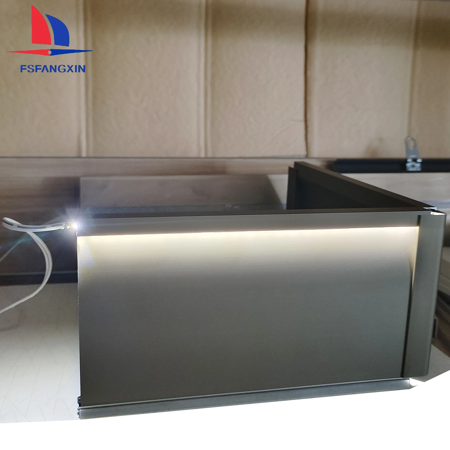 Factory Wholesale Decorative Flooring Baseboard Kitchen Aluminum Skirting Board with LED Light