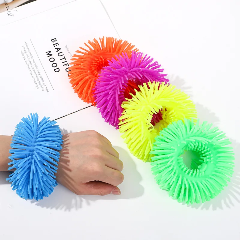 New Arrival Hot Sale Hairy Puffer Ball Fuzzy Band Bracelet Toys for Kids