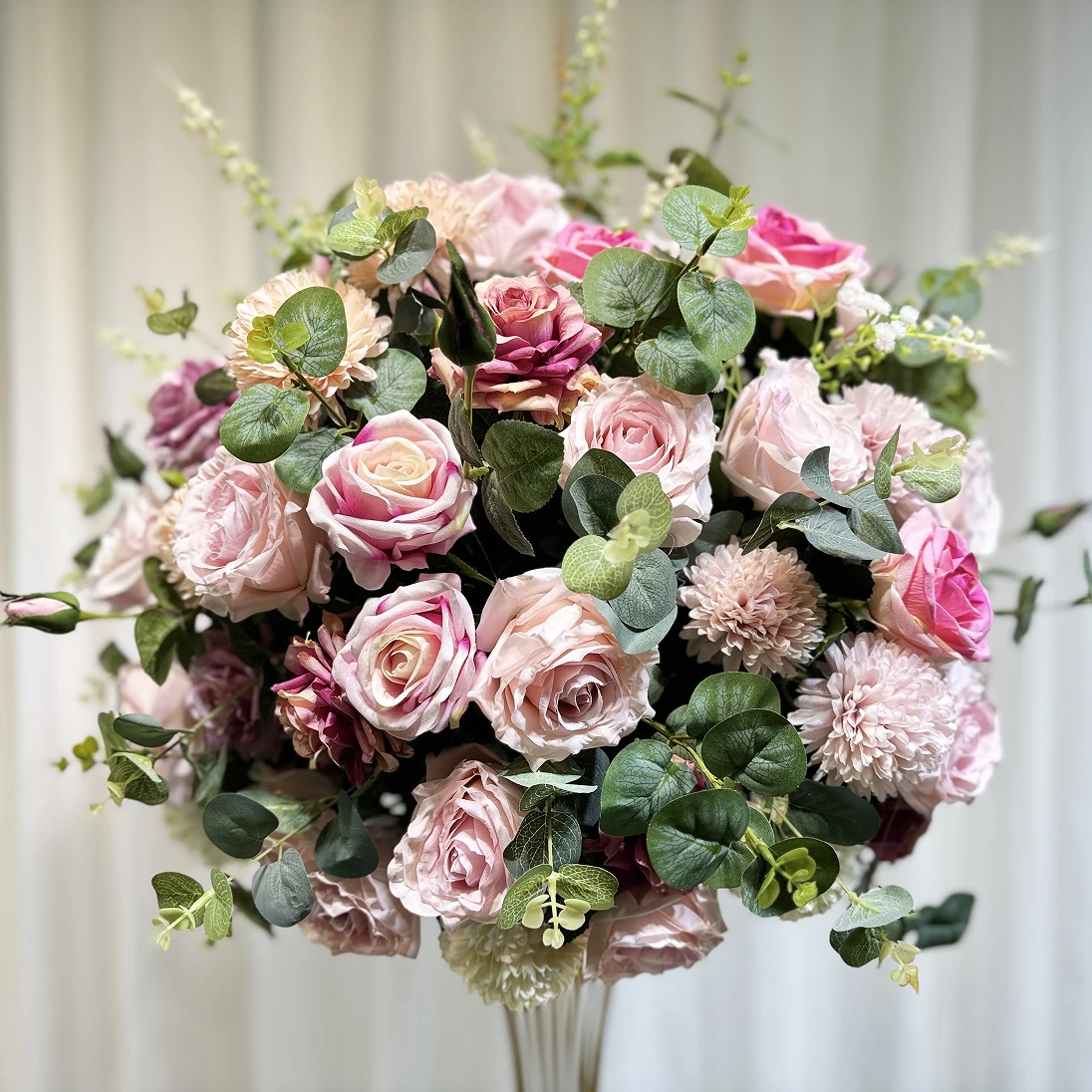 Wholesale Rose Silk Floral Ball Faux Flower Balls Plastic Base for Event Table Arrangement Party Home Room Decor