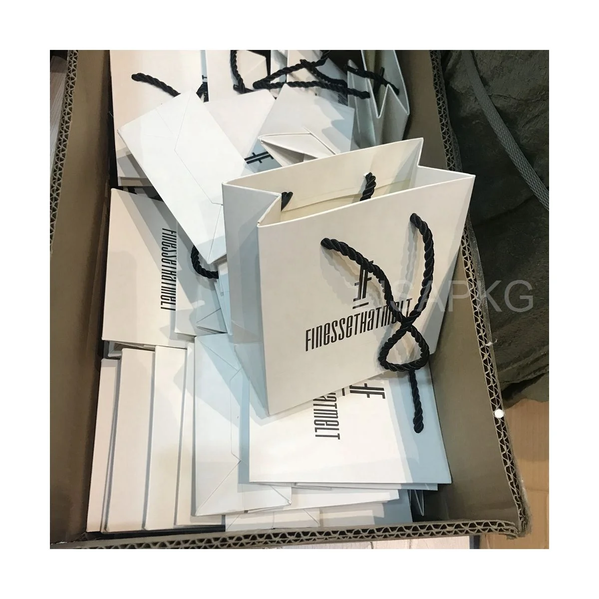 Wholesale custom matte white small mini paper bag design with logo