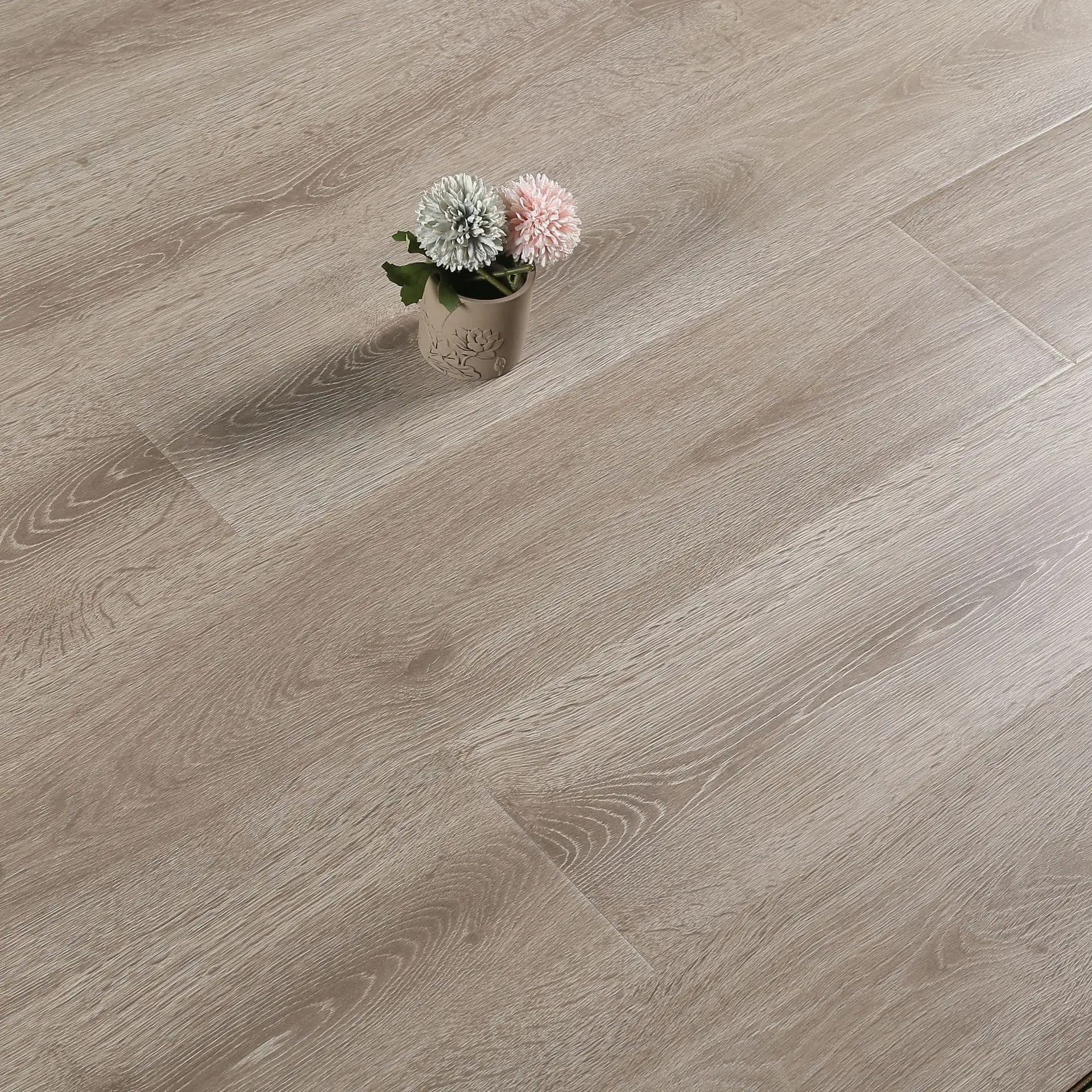 Hdf grey effect engineered flooring luxury 12mm grey white oak laminate flooring indoor