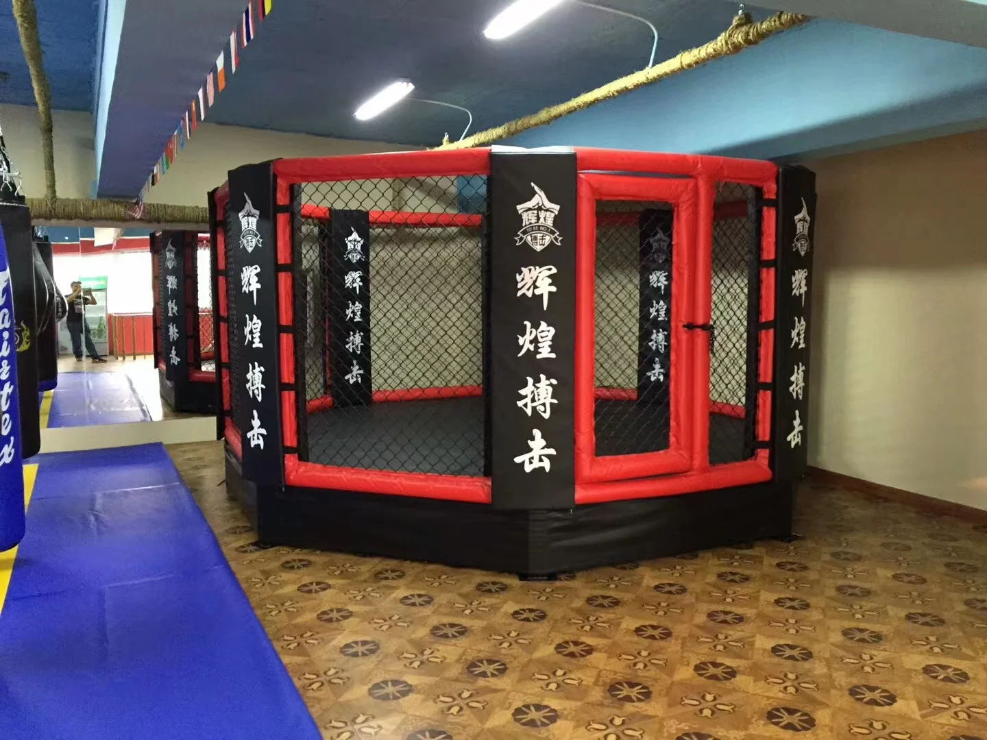 Manufacturer Octagon/hexagon For Boxing Hexagon Mma Cage Equipement Boxing Ring Octagon Fighting Cage For Sale