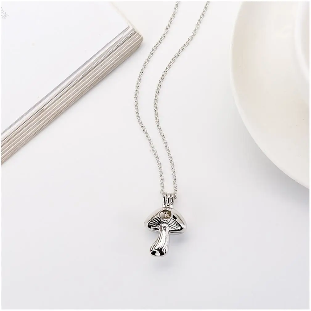 MIYOUKE Big Zodiac Snake Chain 18K Gold Couple Latest Charm Ladies Good Quality Girls Double Chain Cuban Luminous Chain Necklace