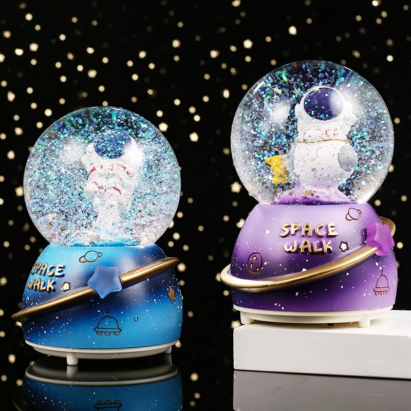 New Arrival Astronaut Crystal Ball Music Box Resin Home Decoration Ornament for Boys Christmas Souvenir Gift