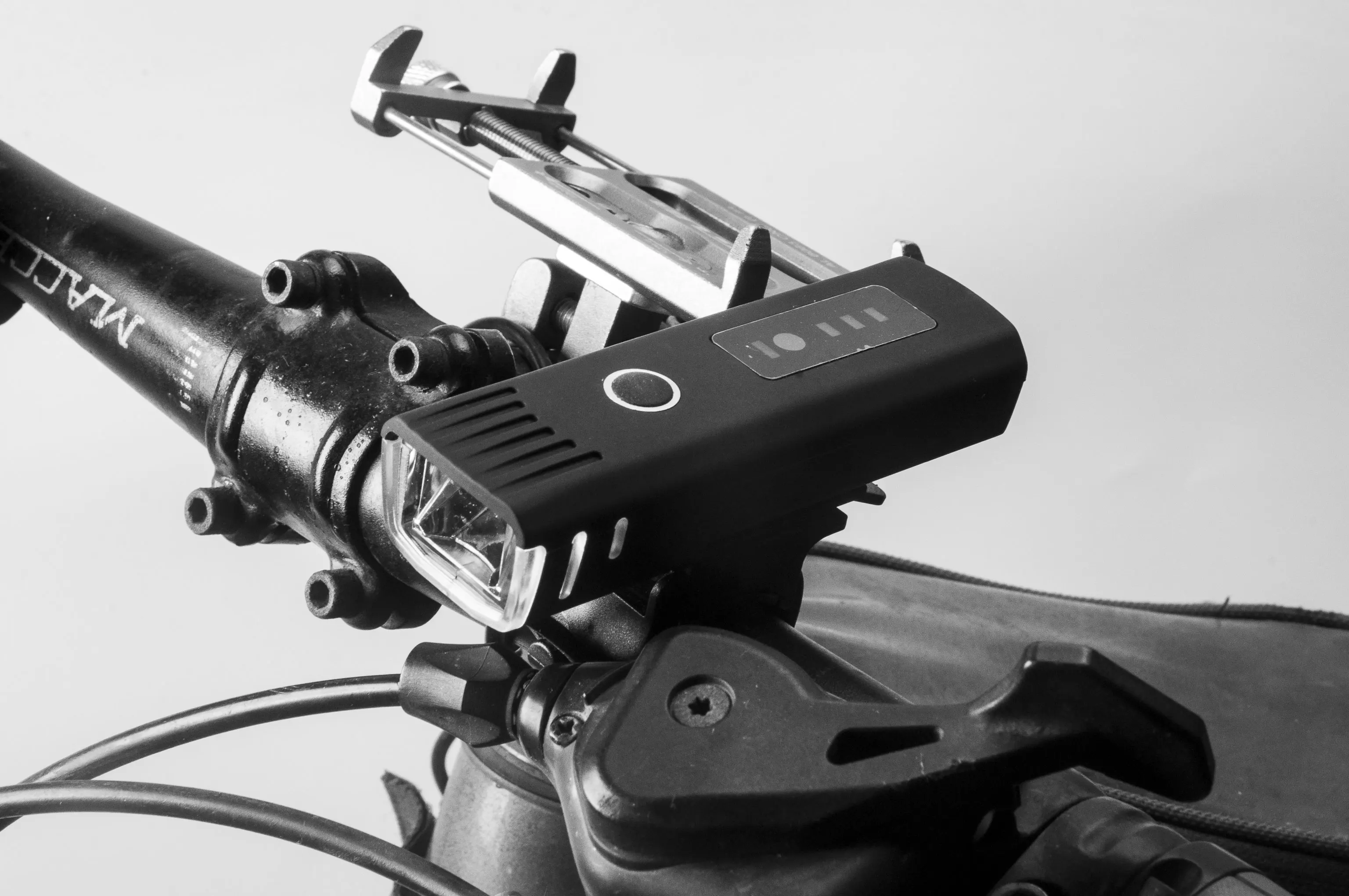 Machfally Bicycle Light 250 Lumens USB Rechargeable Led Mountain Motion sensor bike light