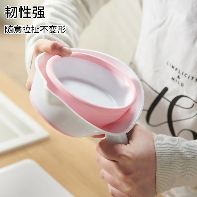 Folding Hanging Long Handle Water Scoop Thickening Plastic Bathing Ladle Spoon Fruit Vegetable Washing Scoop Home Kitchen Tools