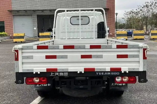 low price  Saic Yuejin C300 4X2 Lorry Cargo Truck 5 ton 8ton-10 Ton  lorry cargo truck mini   For Sale