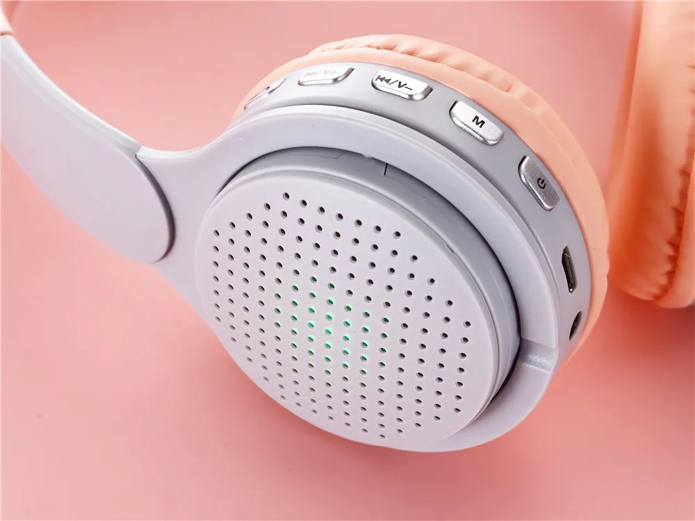 New Earphone Cute Rabbit Ear Headphone LED Kids Wireless Headset Earphone with Shining Five-pointed Star Pattern