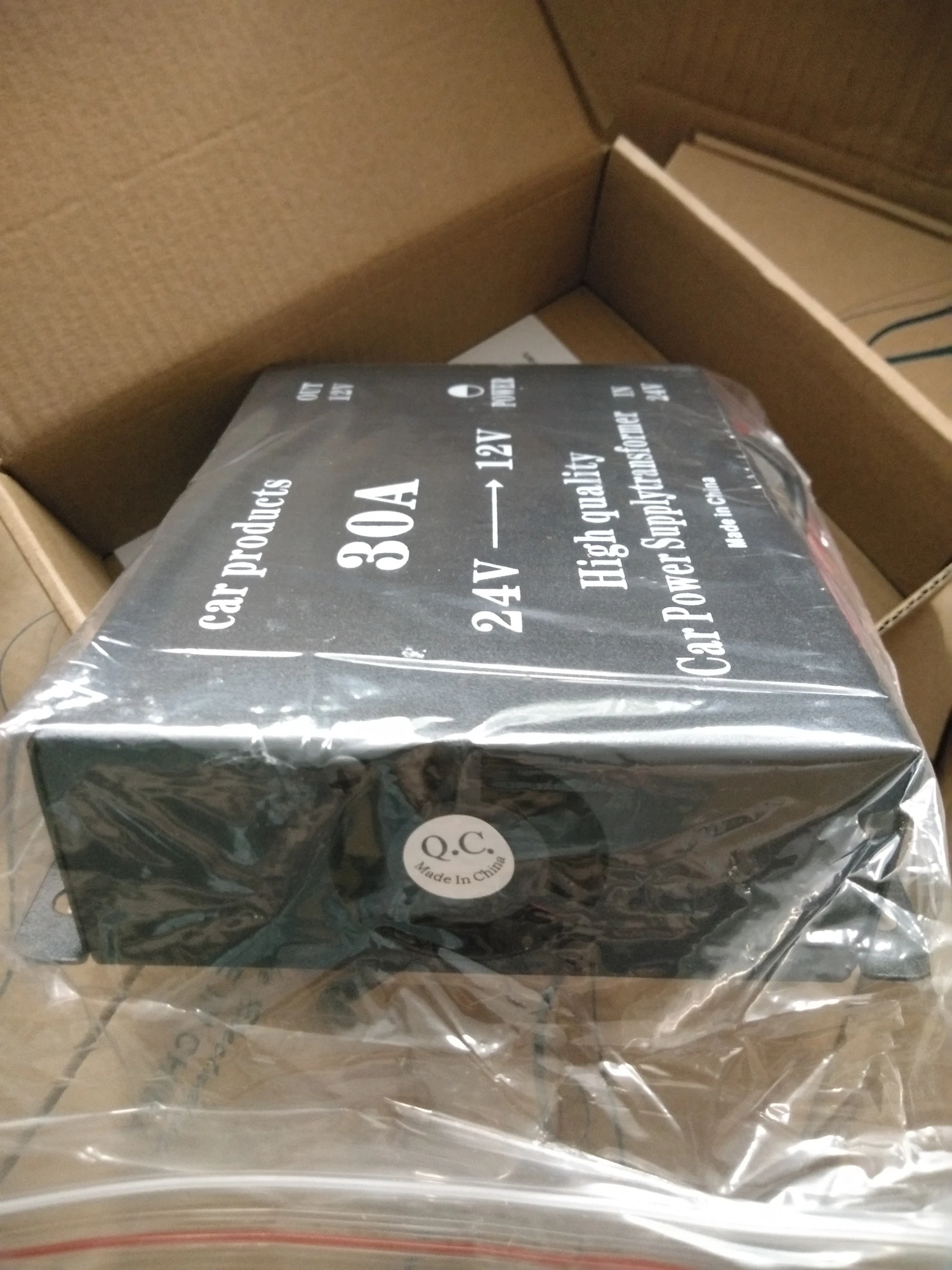 Hot Sell 24 Volt to 12 Volt 30A Dc to Dc Converter Step Down for Car