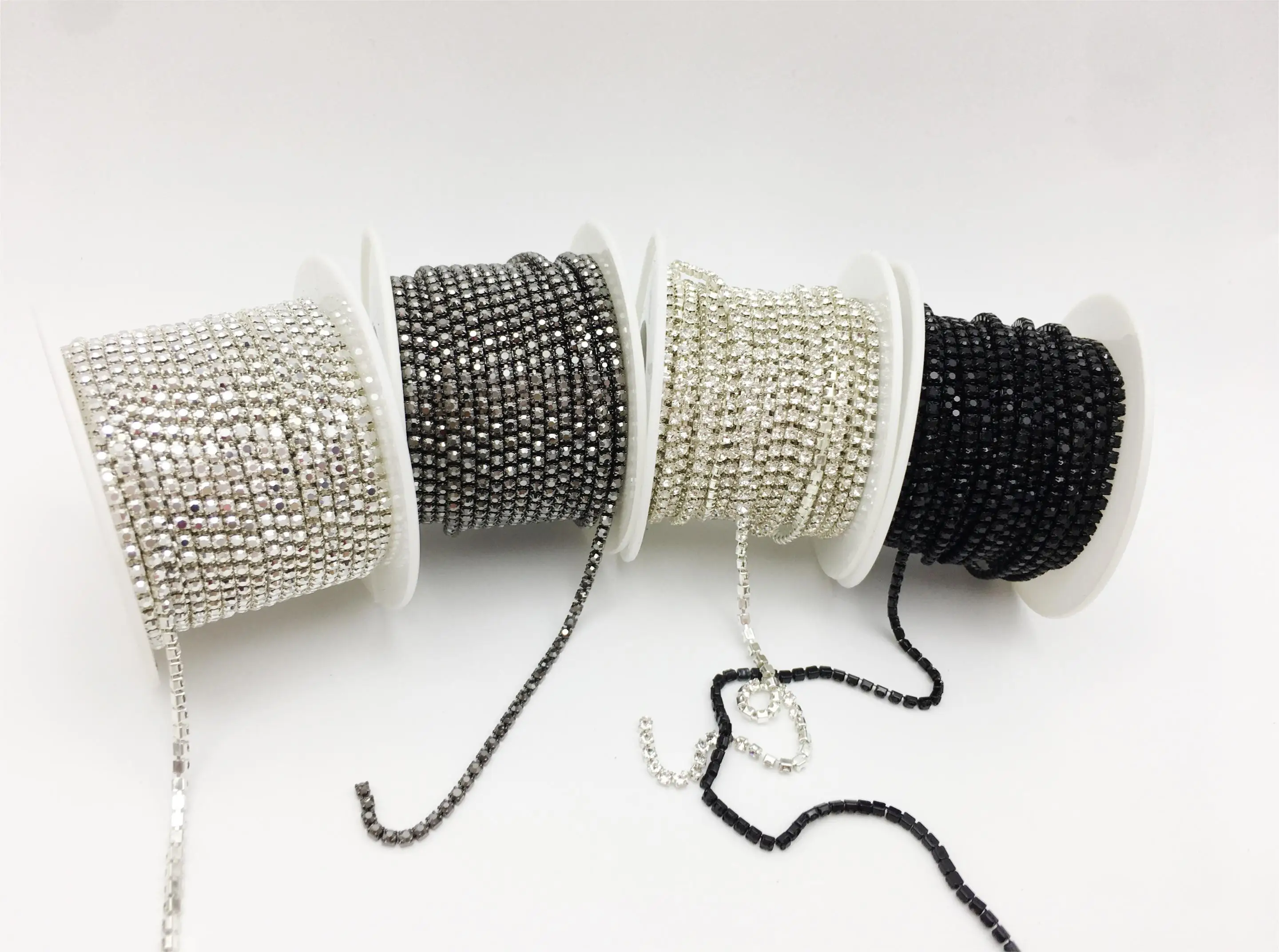 Spot wholesale DIY jewelry and clothing accessories SS6 chain and claw shoe bags patterned rhinestone metal material