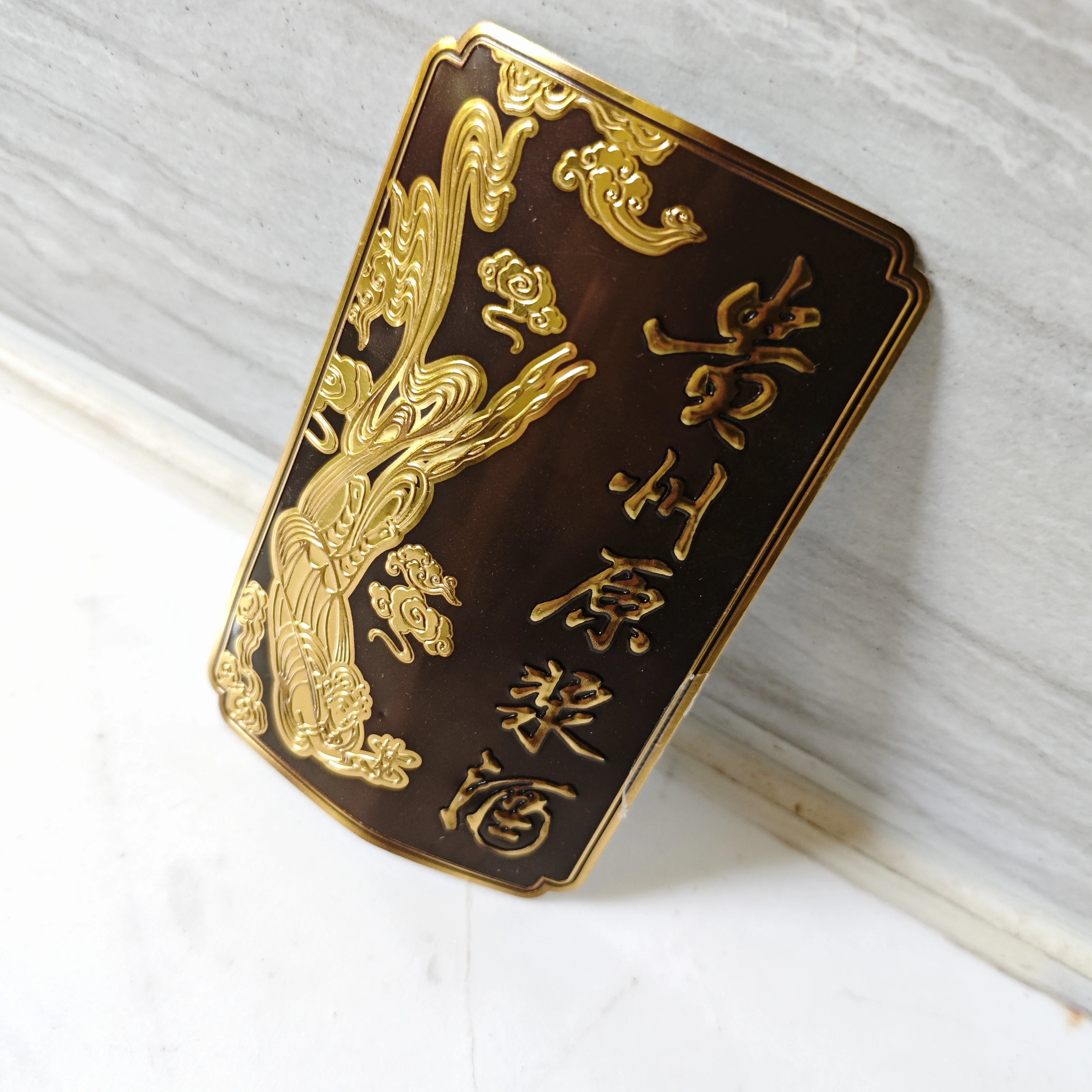 Gold Silver Plated Metal Made Award Plaque 3d Bronze Metal Medallion Custom Wooden Shield Plaque for Business Gifts