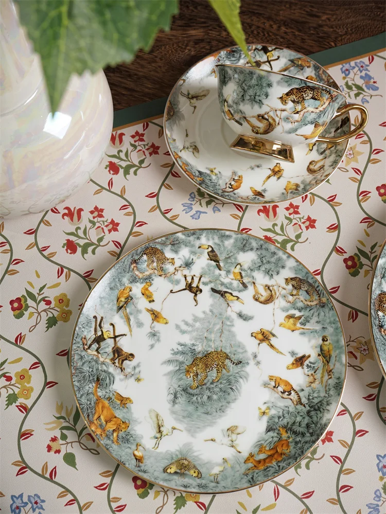 ZC European Equatorial Jungle dinnerware sets plate  cup and saucer set gold rim bone China  afternoon tea cup set