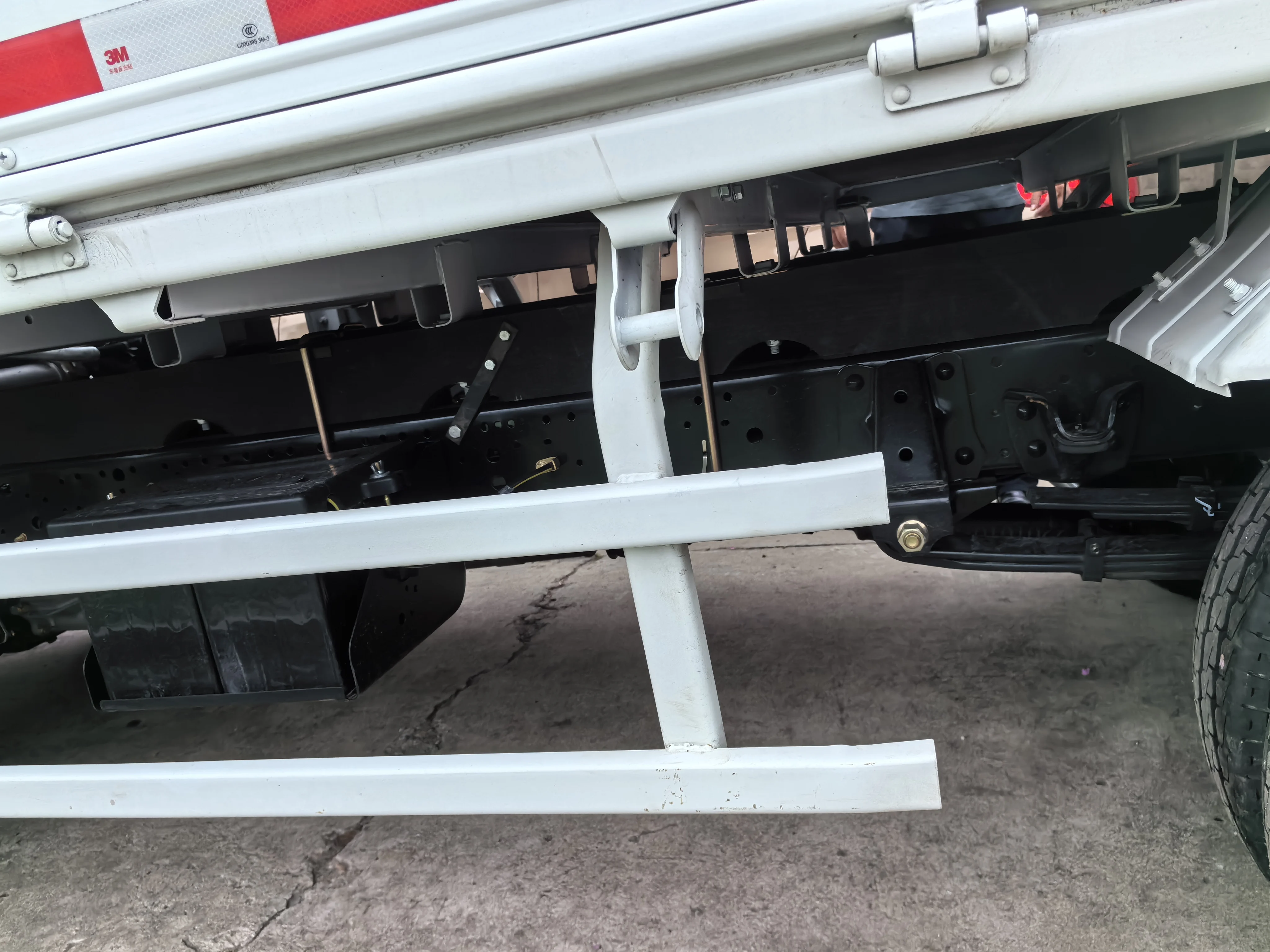 ISUZU 100P ручной евро 6 3360 мм Колесная база грузовой грузовик