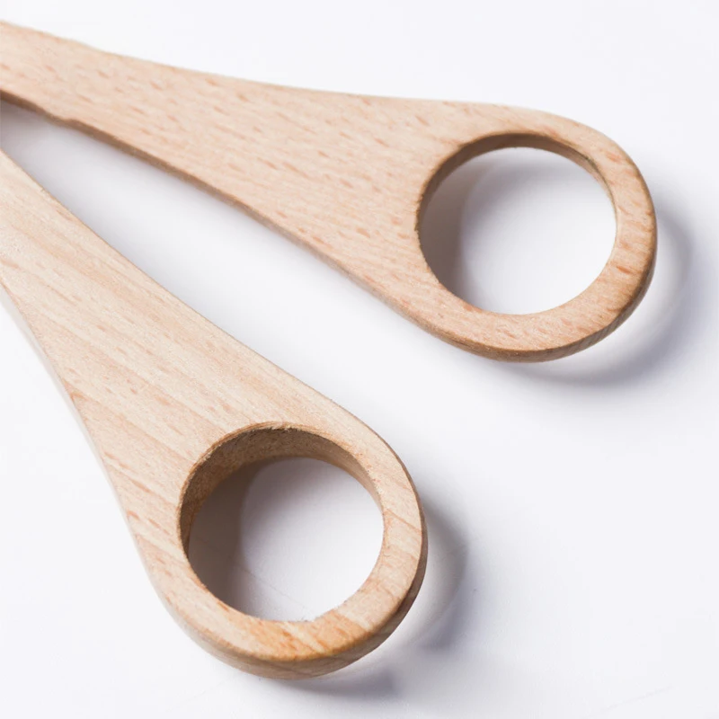 Kitchen supplies material vegetable fruit clamps raw mini wooden tongs with good after-sales