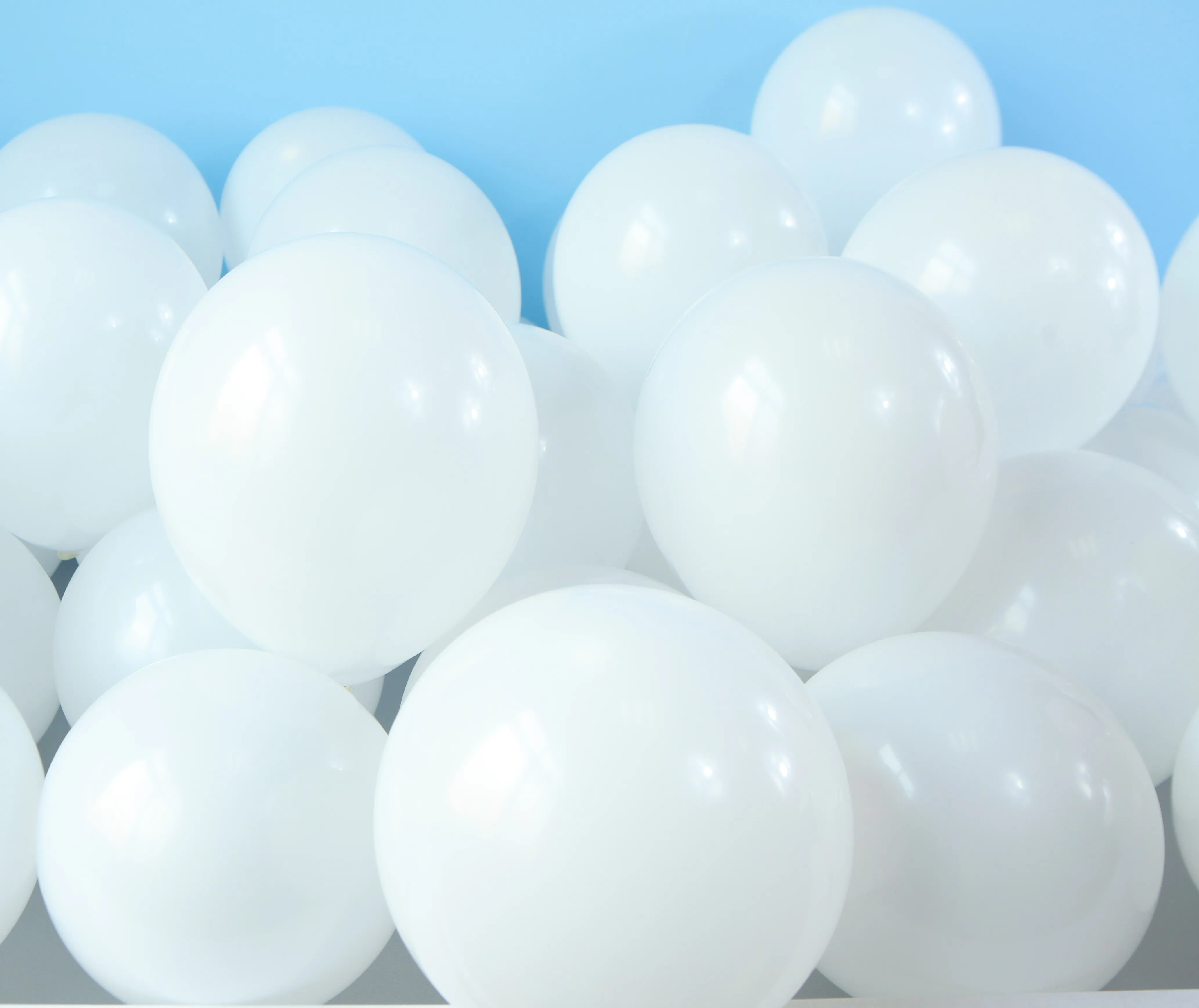 Factory wholesales balloons 12 inch 2.8g standard decoration black latex balloon