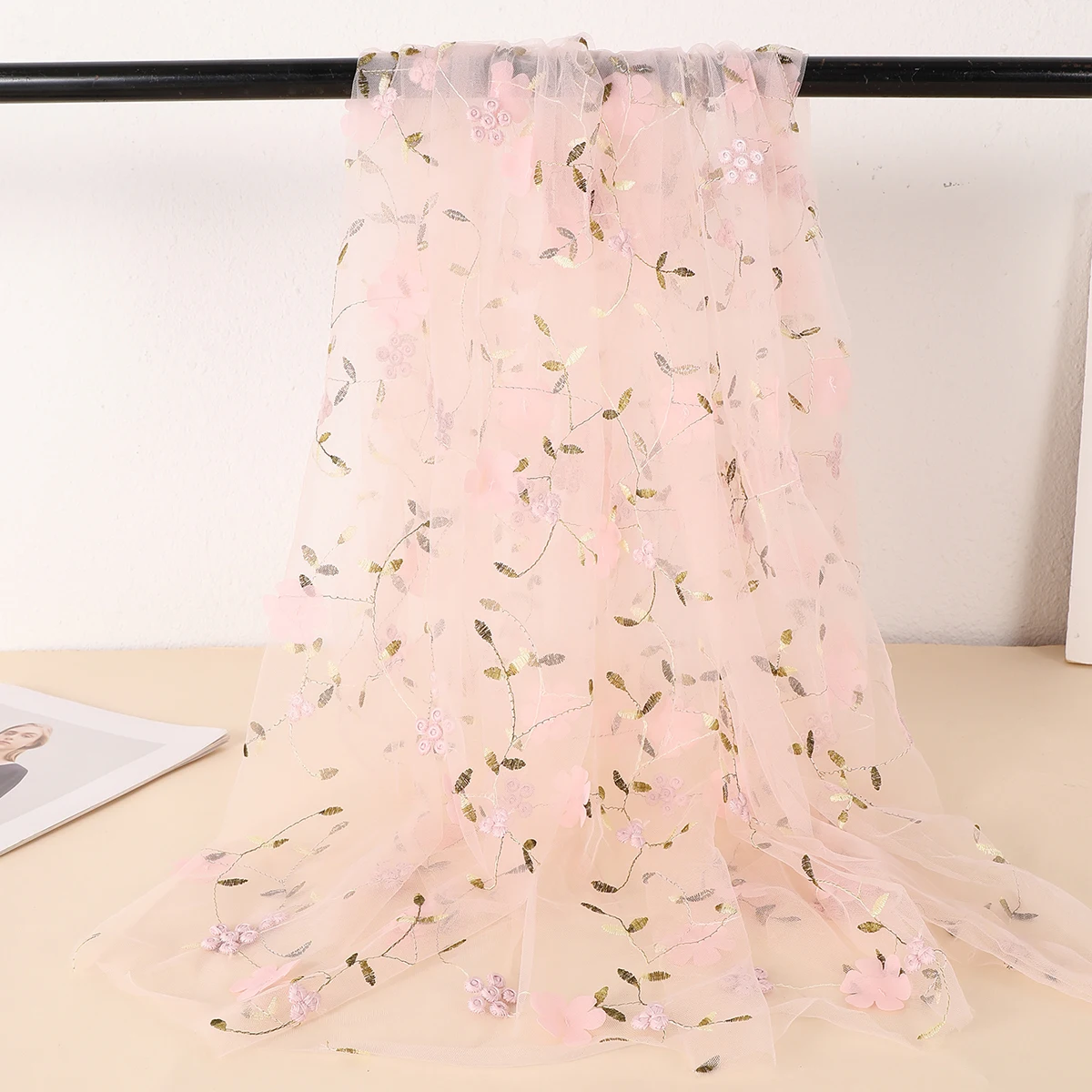 Hot Sale 90*150cm Diy Handmade Shabby Wedding 3D Flower Embroidered Mesh Lace Fabric for Dress Sewing Supplies Crafts