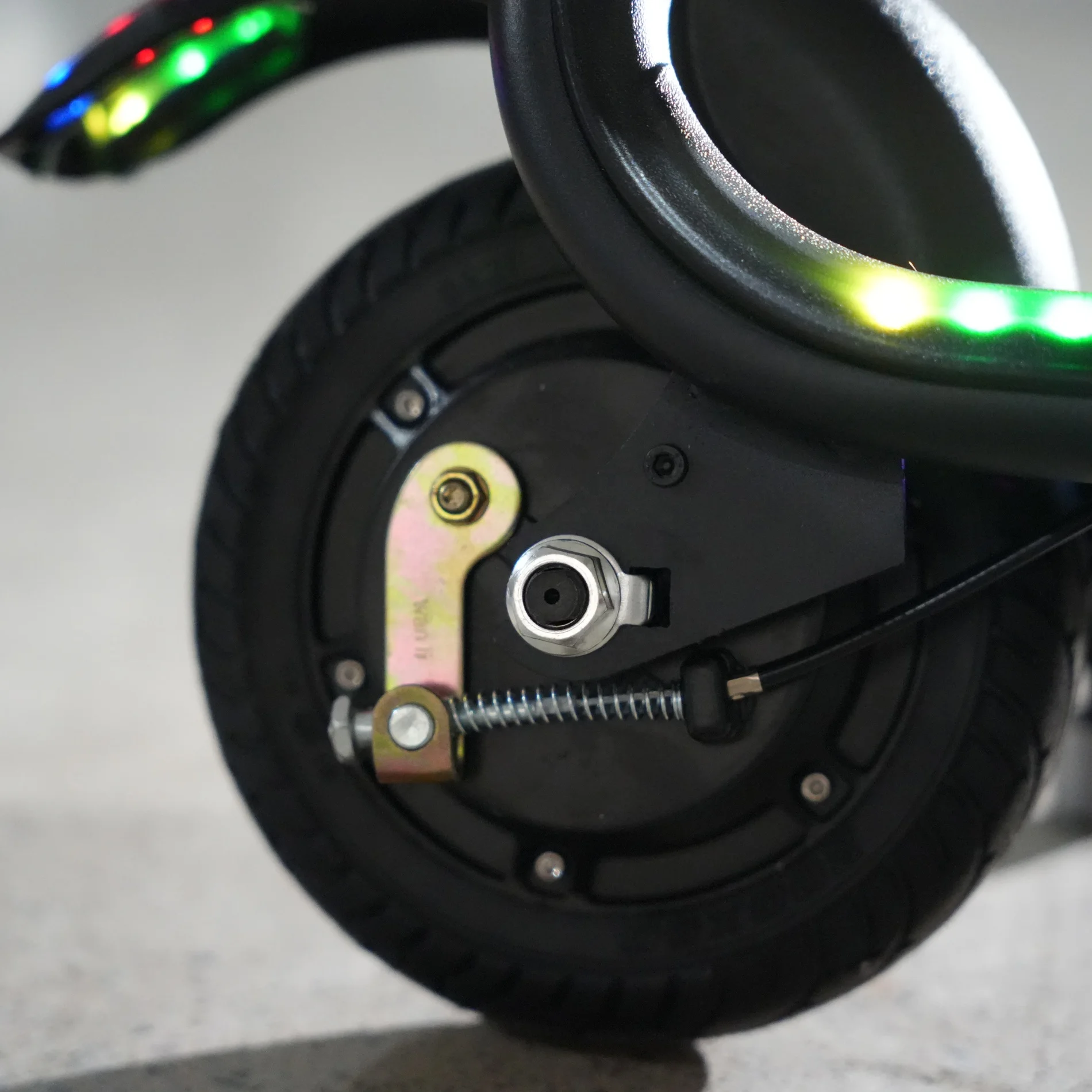 Wholesale 250W 36V Electric City Bike from Chinese Factory High Quality Electric Scooter & Bicycle Bluetooth Smart Technology