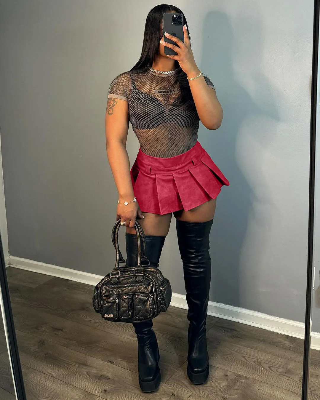 2024 New arrivals S-2XL fashion trendy boutique pu leather pleated mini womens skirts