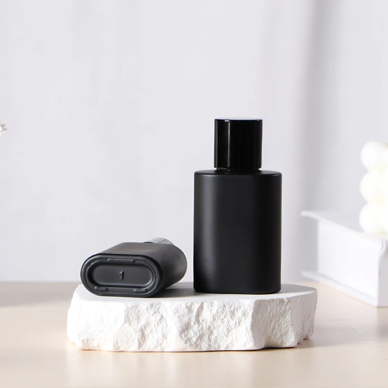 Empty stained matte black color 100 ml 50 ml 30 ml 1 oz crimp neck refillable glass perfume spray bottle