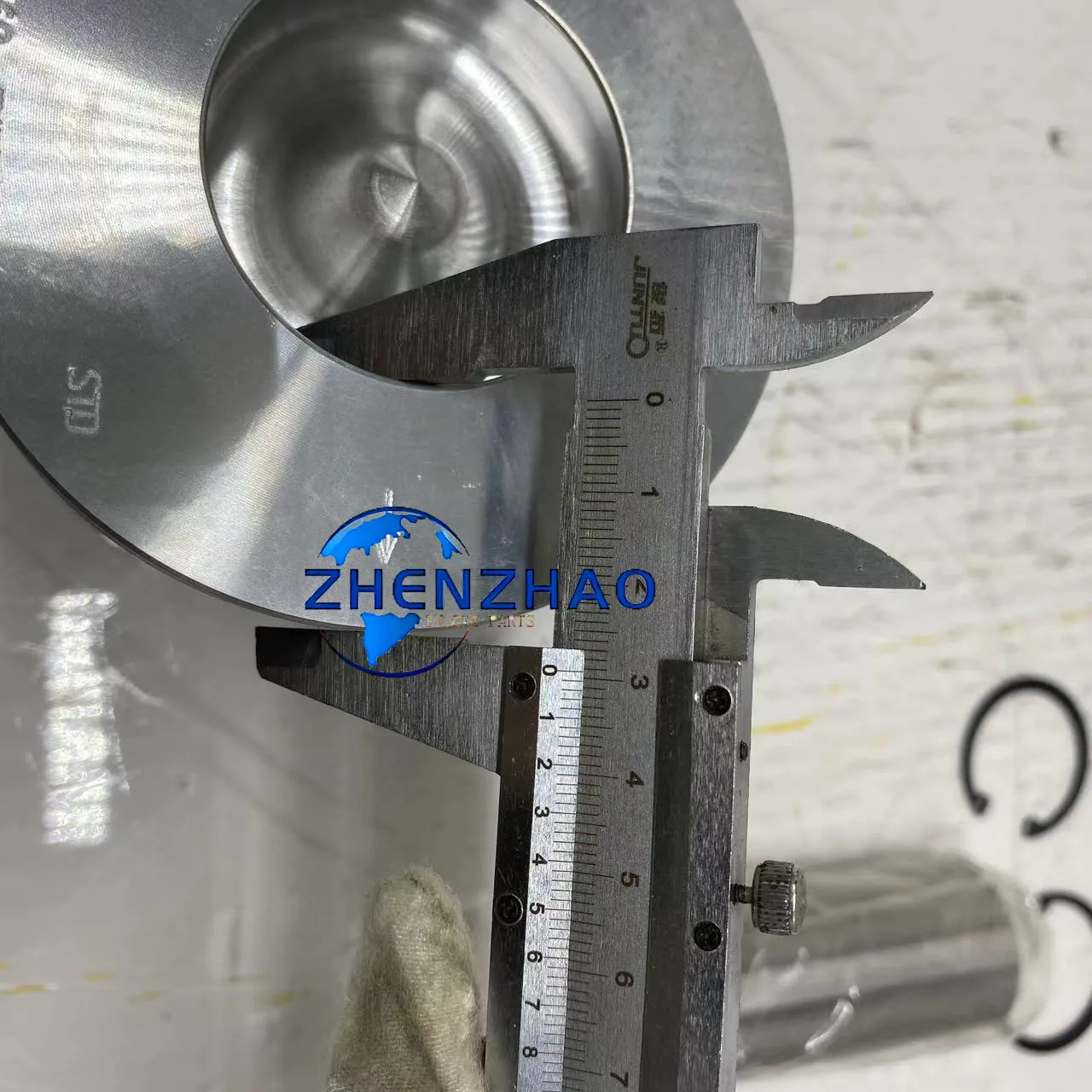 High Quality NL75007,1104D-44T Piston NL75007,1104D-44T Diesel Engine Overhaul Parts NL75007,1104D-44T