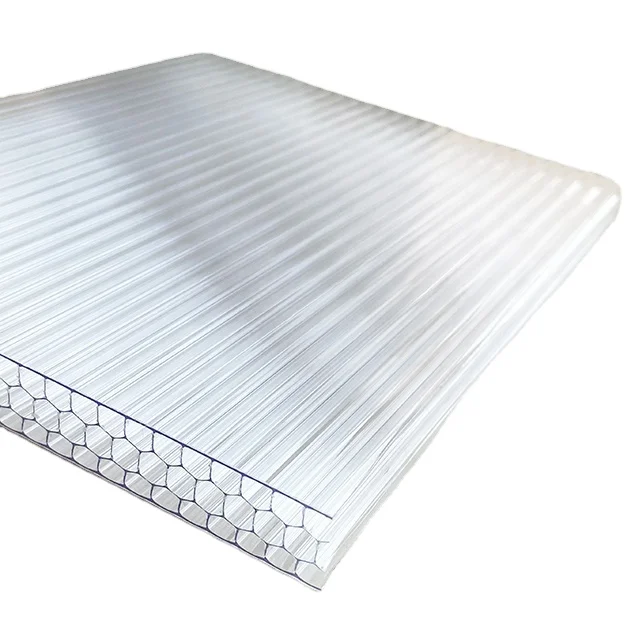 Поликарбонатный сотовый полый лист для полупрозрачной кровли крупным планом