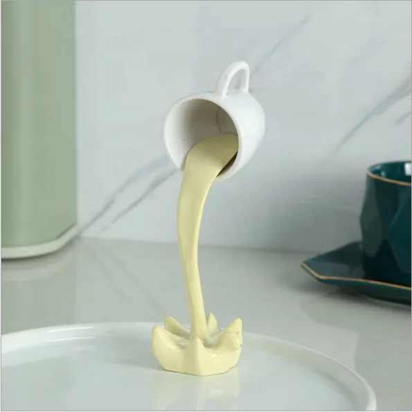 Resin Three-dimensional Coffee Cup Ornament Artwork Suspended Coffee Cup Standing Mug Crafts for home