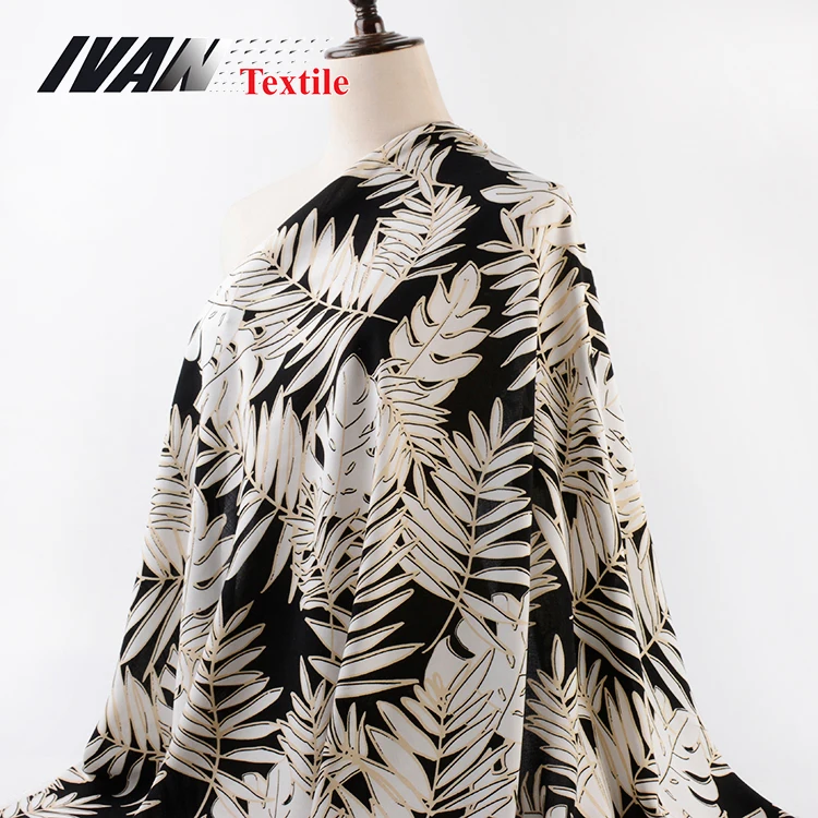 Новые модные принты оптовая продажа устойчивые черные листья тканые простые вискозные ткани для платья