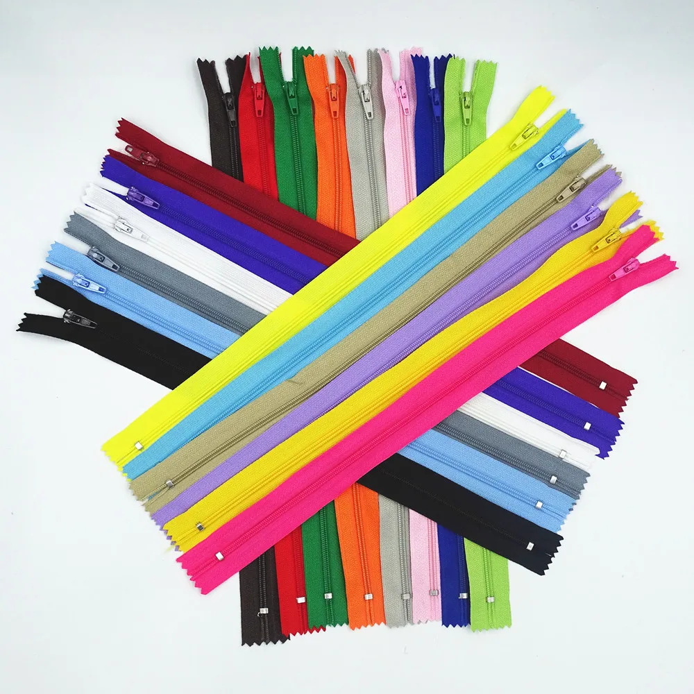
Customizable Length 3# Plastic Nylon Color Coil Zipper Auto Lock Zipper Slider Zipper 