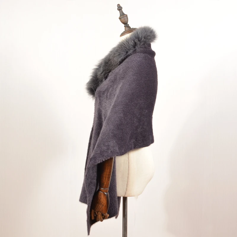 Wholesale Custom Ladies Elegant Fur Collar Knitted Cape Poncho Shawl With Fur Collar