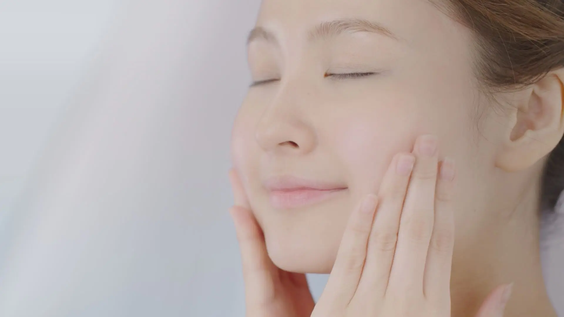Women horse oil face liquid moisturizing custom wholesale facial lotion