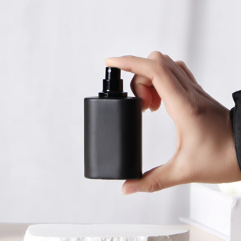 Empty stained matte black color 100 ml 50 ml 30 ml 1 oz crimp neck refillable glass perfume spray bottle