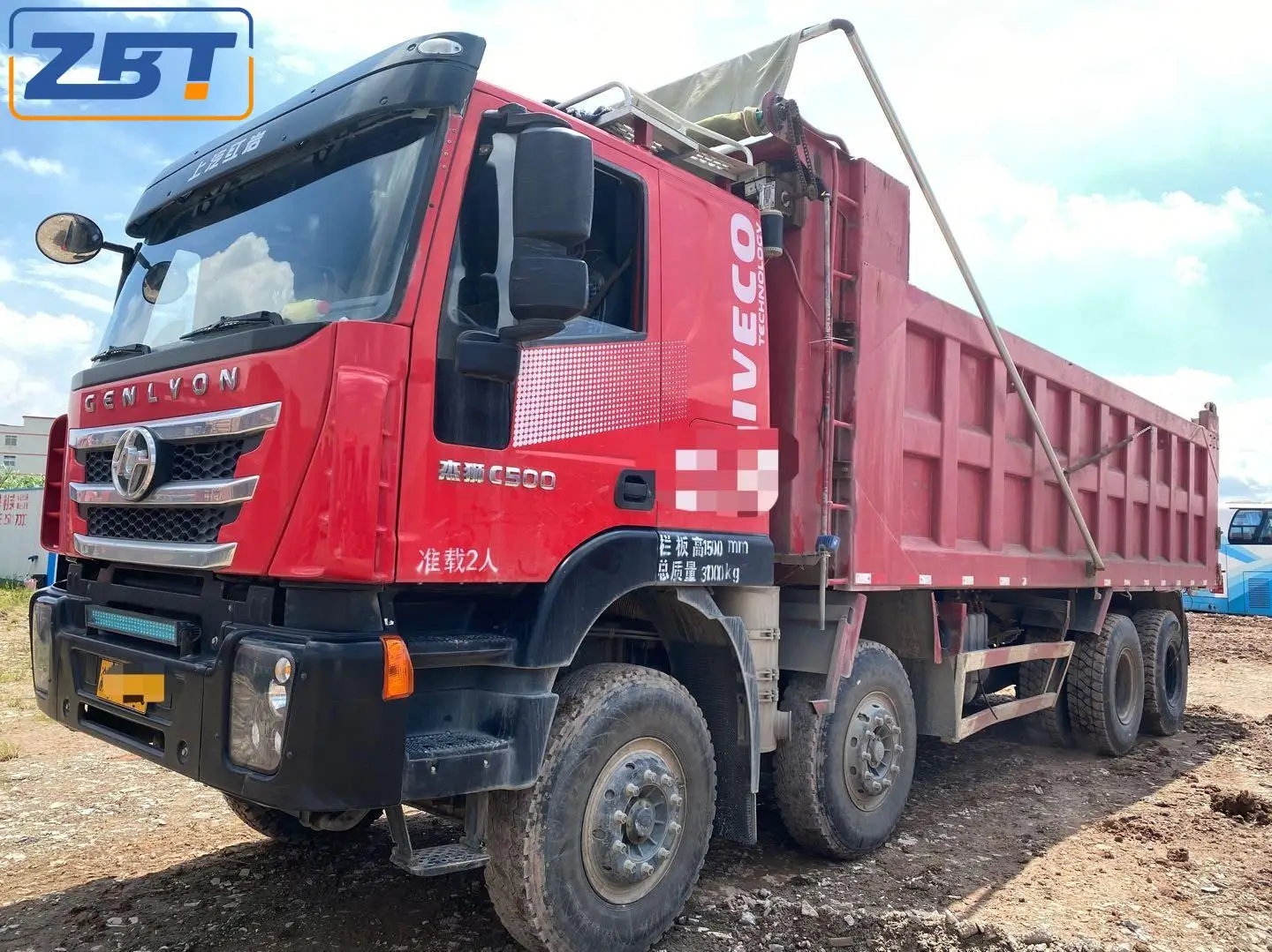 
good job 15 ton Iveco Saic hongyan genlyon heavy duty site dumpper trucks 8X4 12 wheels dump truck for sale 
