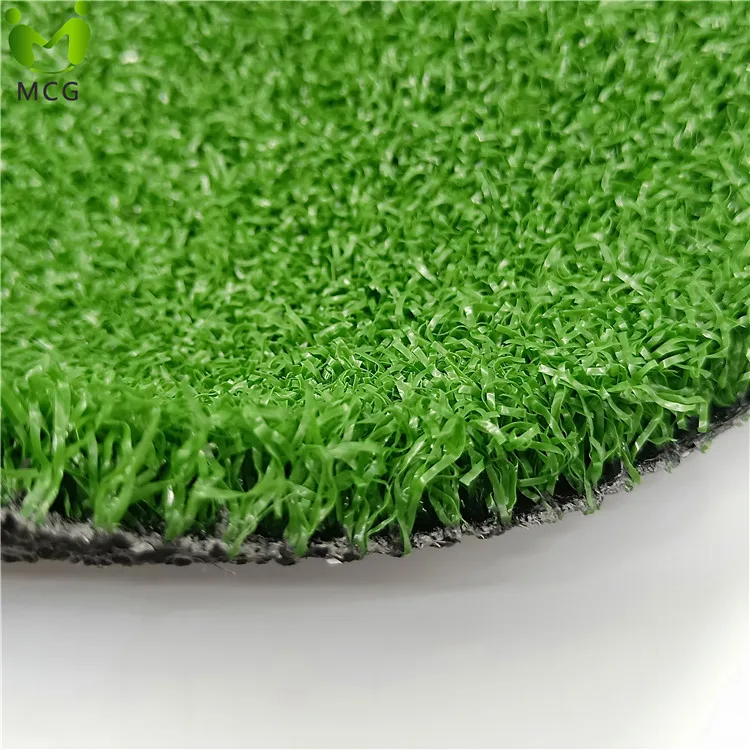 MCG Factory OEM Portable Rubber Golf Mat Mini Golf Course Putting Green Mat Indoor Sports-Soccer Tennis Basketball Gym Plastic