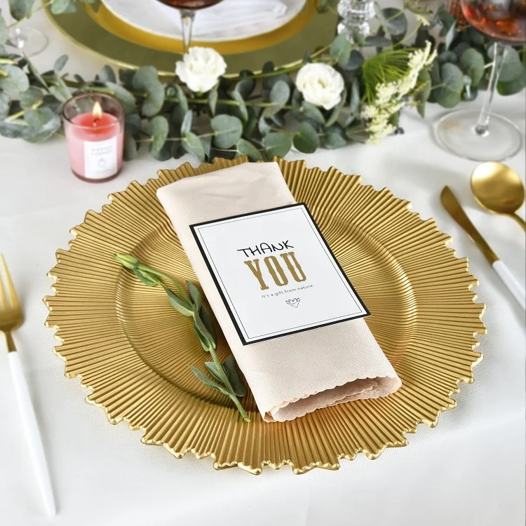 Wholesale Luxury Style Table Decoration Round Plastic Gold Reef Charger Plate Under Plates for Wedding Party
