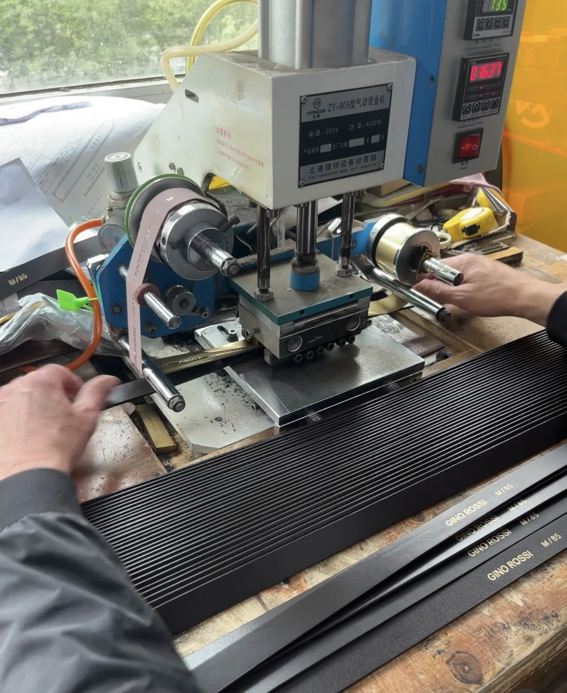 Athosline Custom Genuine Real Cowhide Leather Click Belt 35mm Width with Alloy Buckle Custom Logo