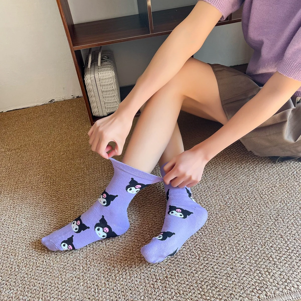S503 Cartoon purple combed cotton socks female students mid tube socks new cute stockings wholesale