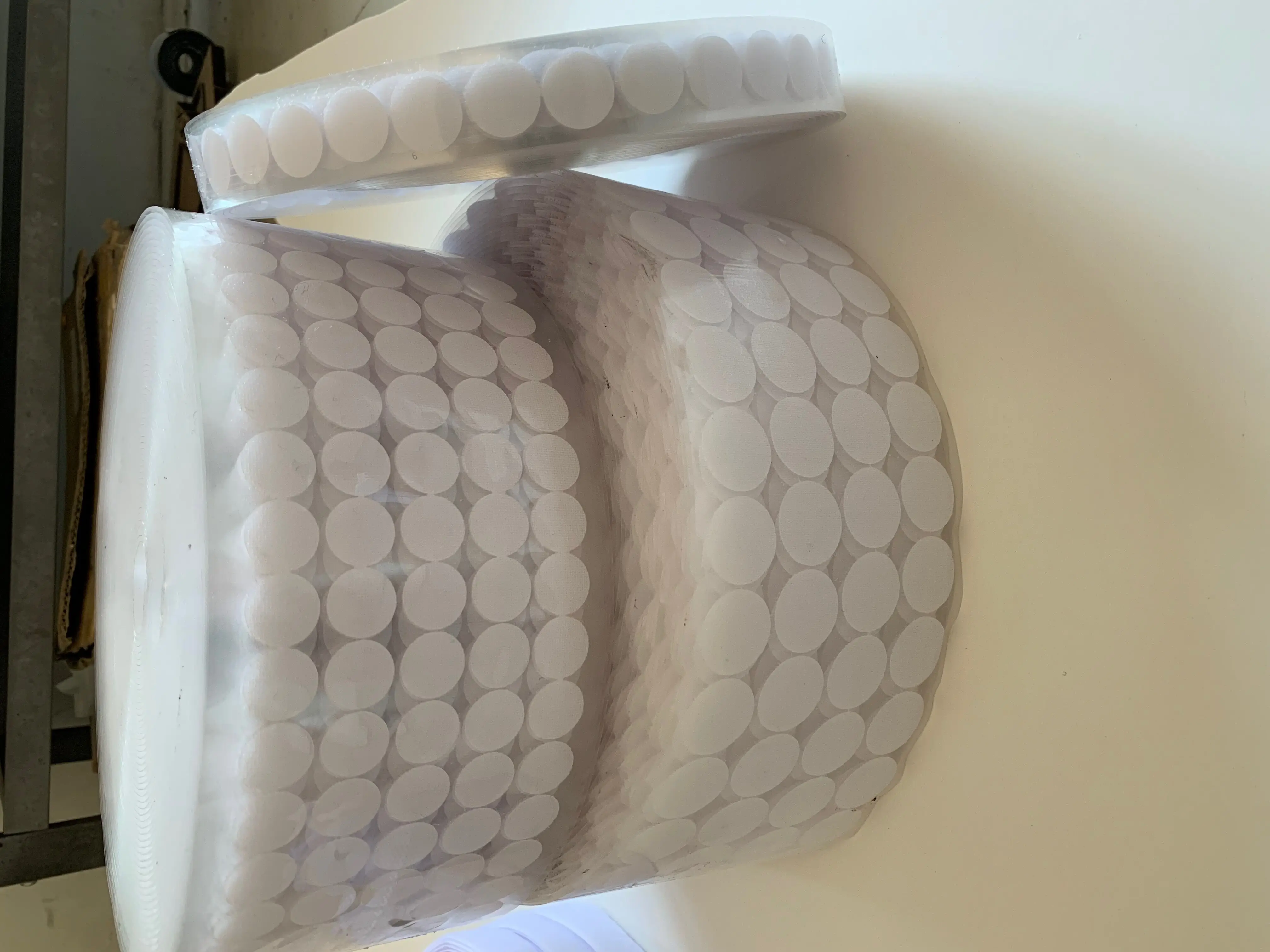 
RTS 13MM diameter coins 30% nylon 70% polyester hook and loop with adhesive dots with clear liner for amazon selling online 