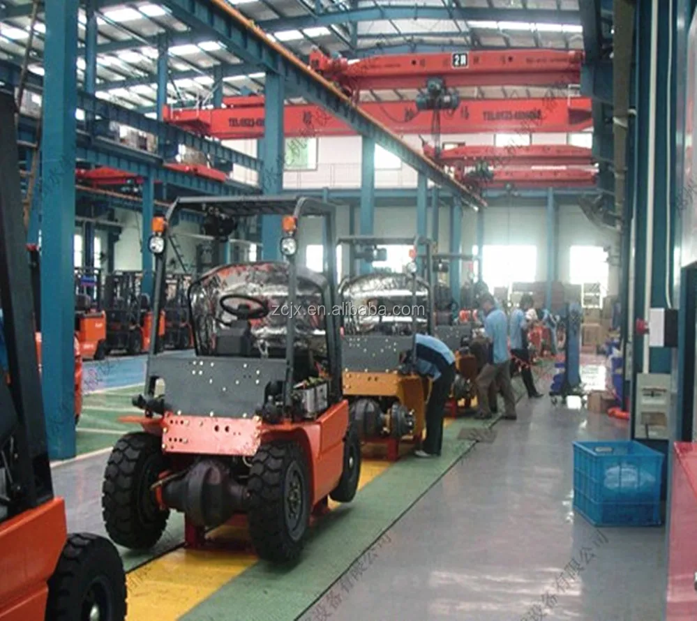 Highly efficiency automatic tractor assembly line