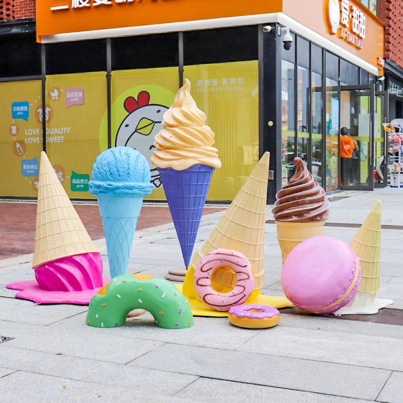 2022 hot mall decoration Outdoor giant ice cream cones sculpture resin  fiber glass sculpture for ice cream donut decorations