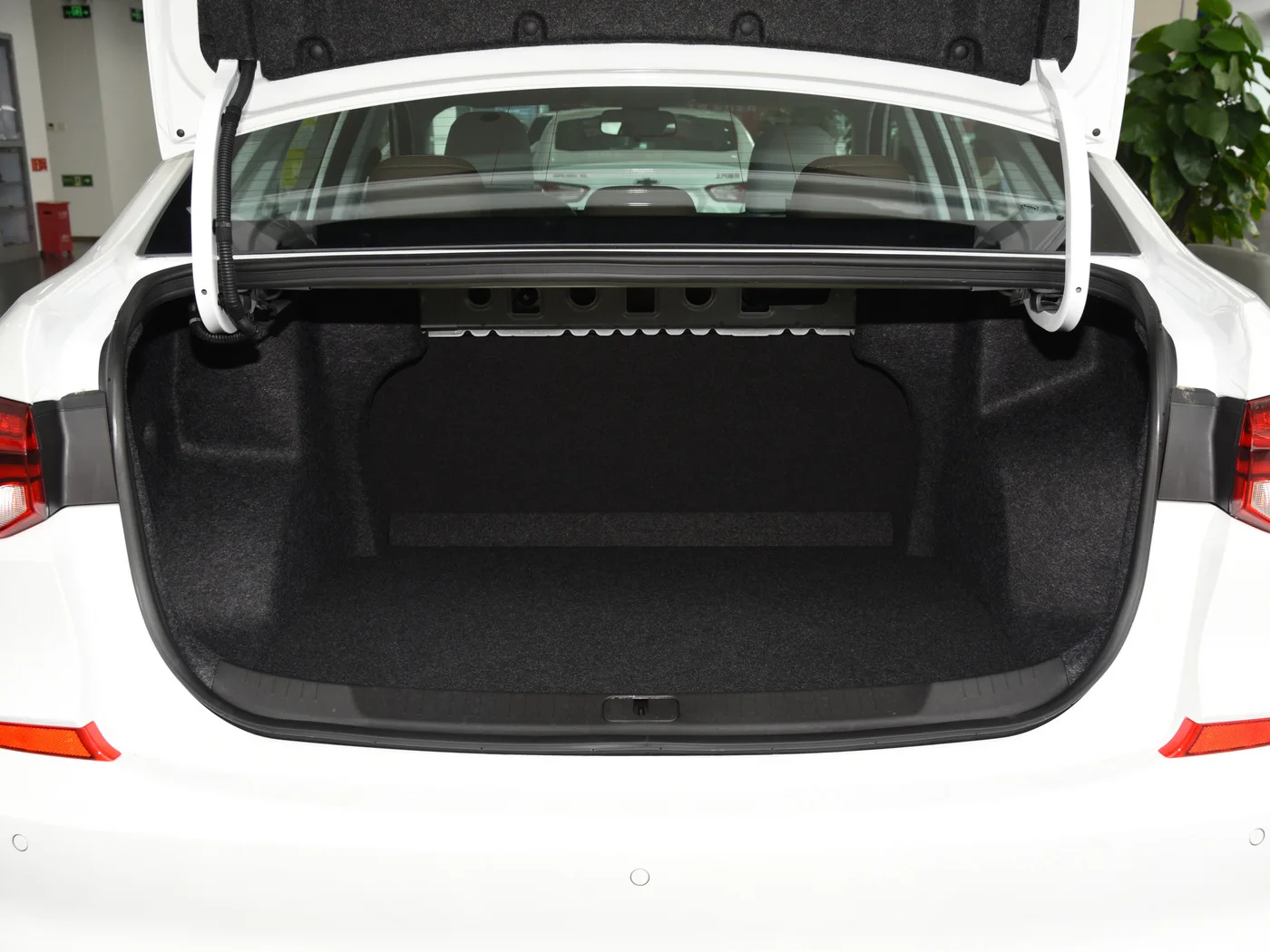 2024 Cruze Chevrolet 1.5t new car for sale, fuel-efficient family car