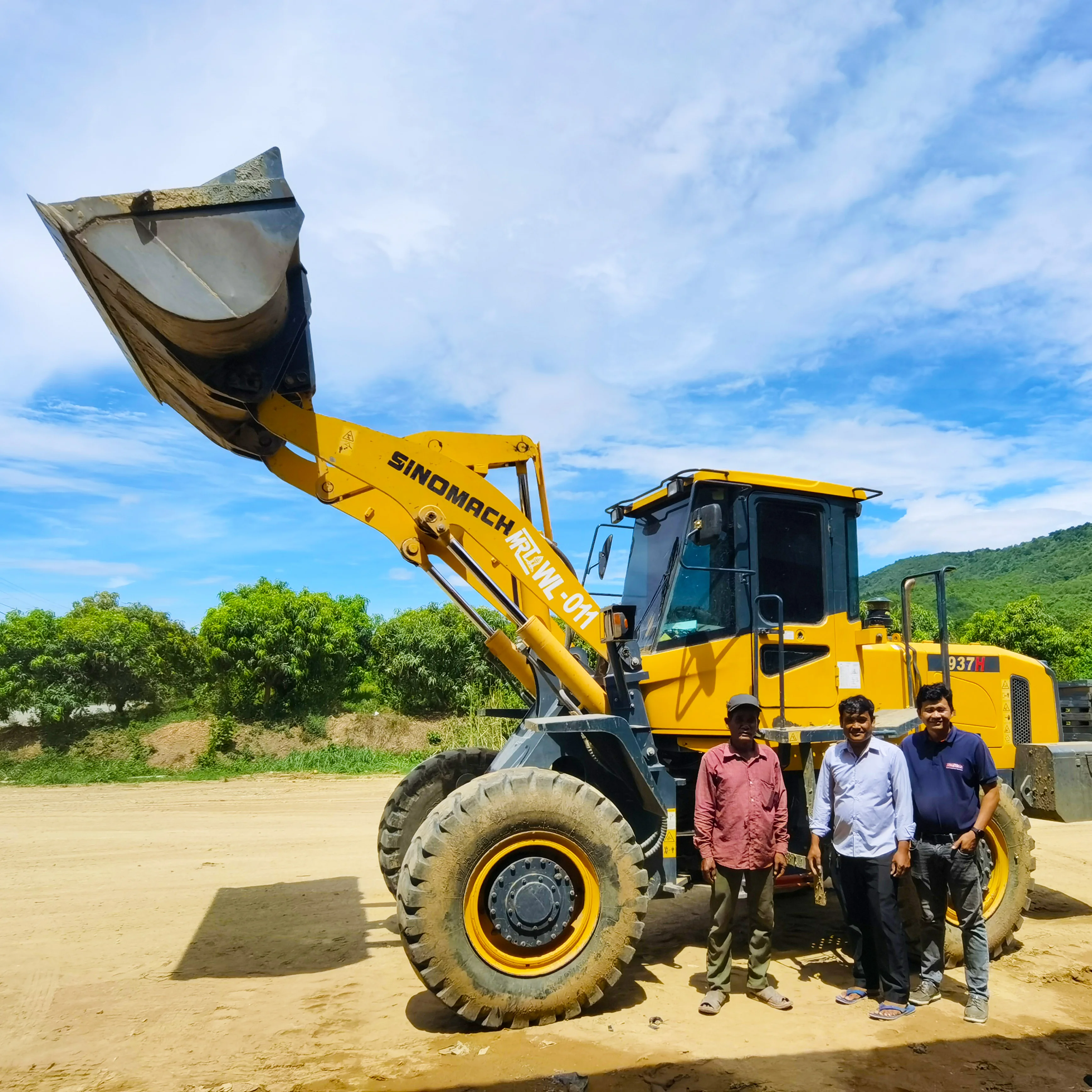 Multi Functional ZL30H Heavy machinery loader 3 tons wheel loader Front end loaders with clamps earth moving machine