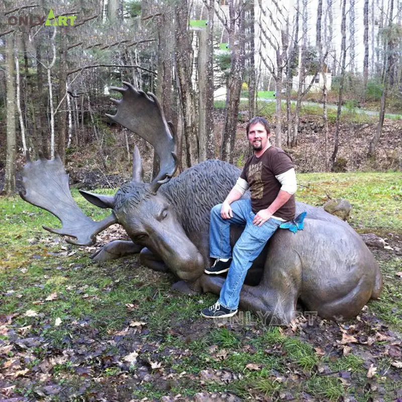 China directly foundry casting brass large animal sculptures hot sale moose mother with child statues