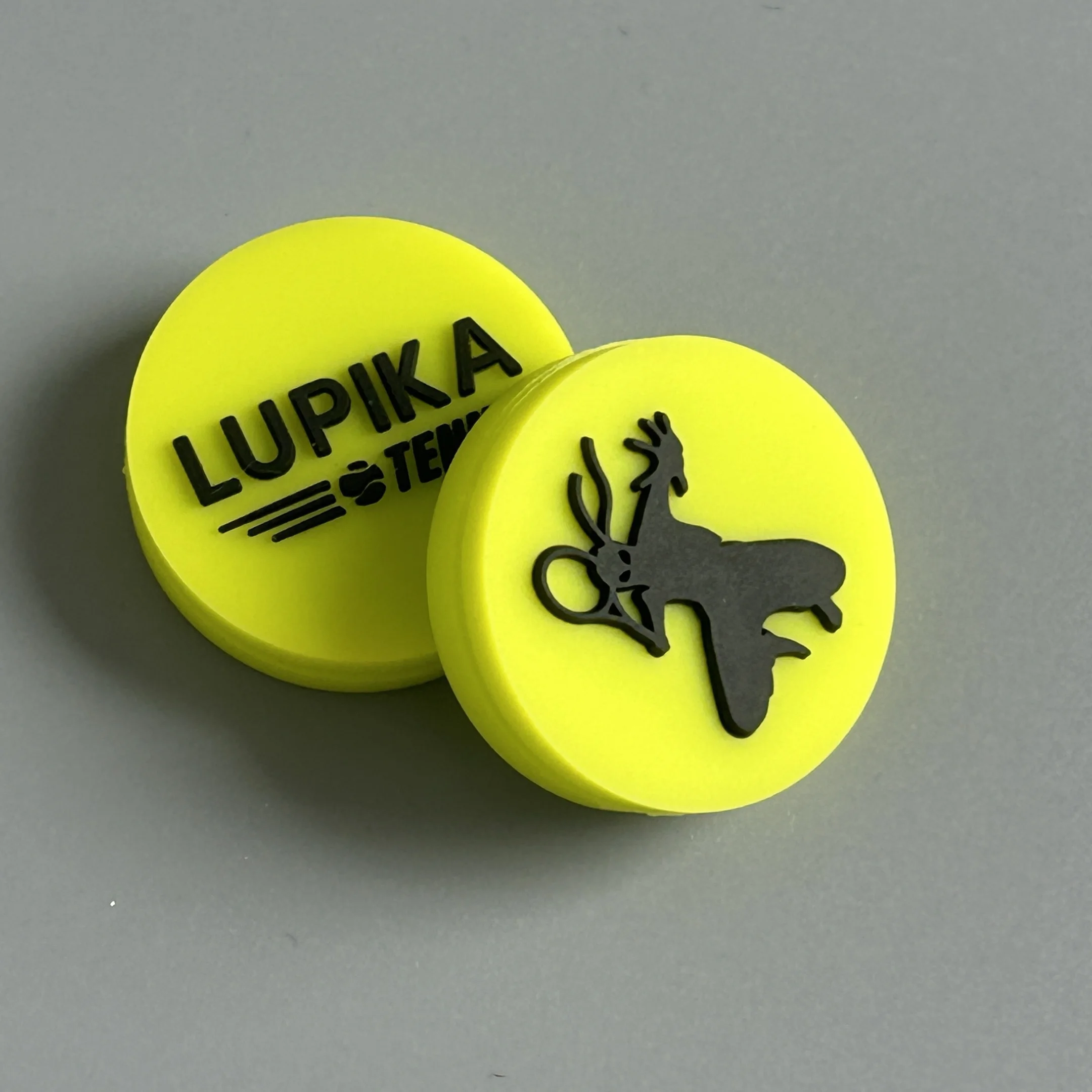 Hot sale high quality silicone tennis shock absorbers/tennis dampener