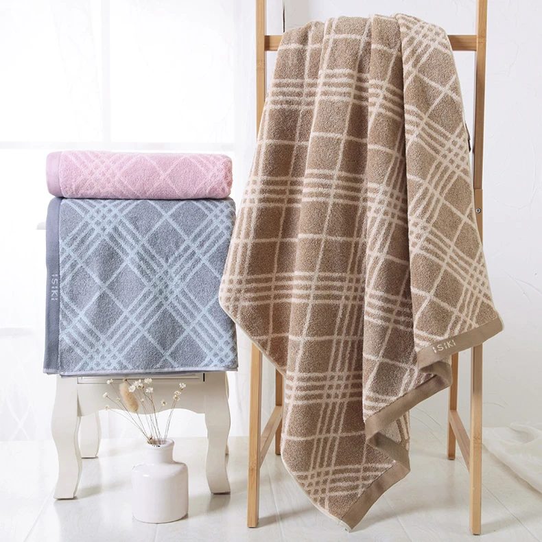 Custom Large Size Jacquard Cotton Bath Towel Plaid Pattern for Home Hotel or Beach Use Adult Logo Design