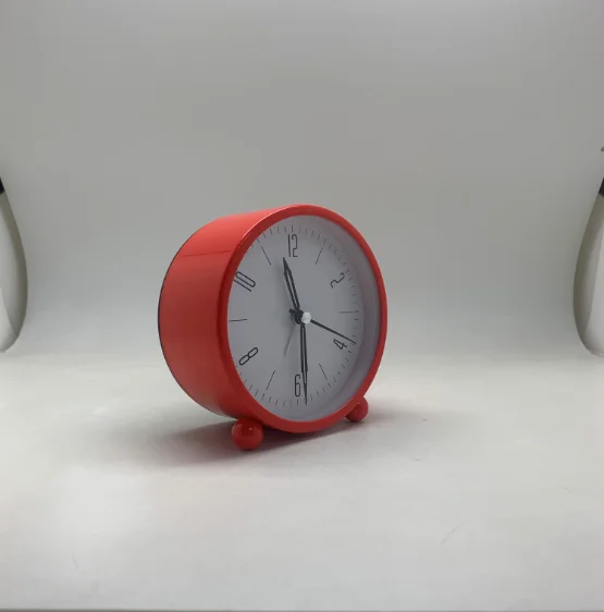 Metal desk table clocks custom Analog retro alarm clock with night light Battery Operated Simply Design for Living Room Bedroom
