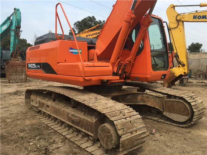 used 2016 year original Doosan DH225LC-9 excavator for sale in china My whatsapp/IMO:008613816985448