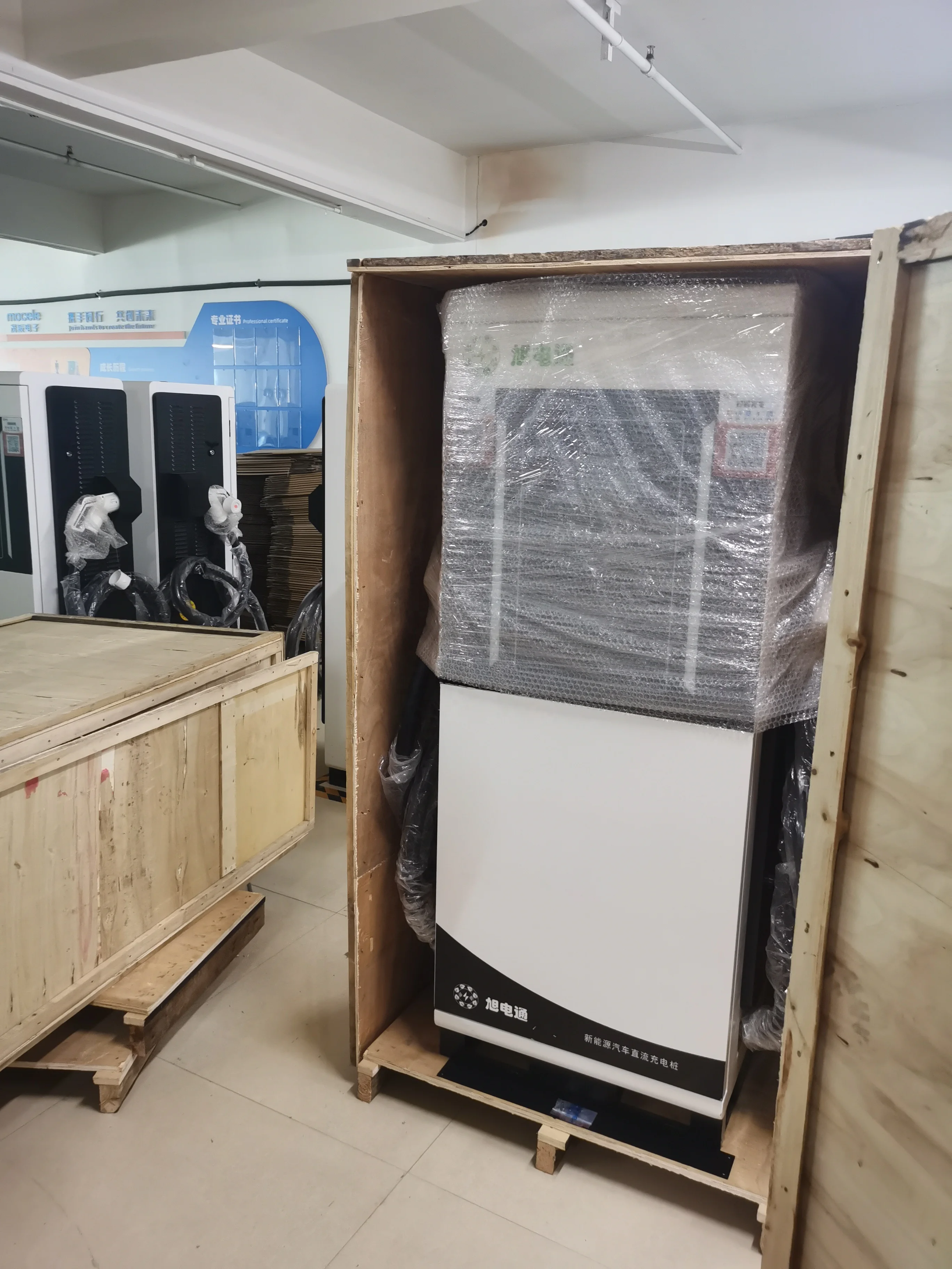 XuDianTong 4G App Control RFID 1or2 Gun 80 120 160KW DC EV Fast Charger Tesla VW BYD Wuling  Electric Vehicle Charging Station