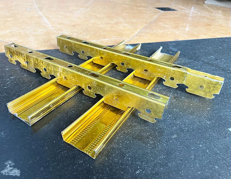 gold light keel machine 4.jpg