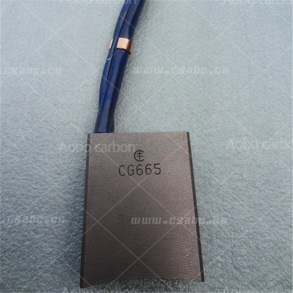 Угольная щетка CG651